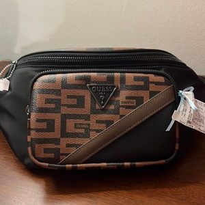 GUESS BELT BAG
